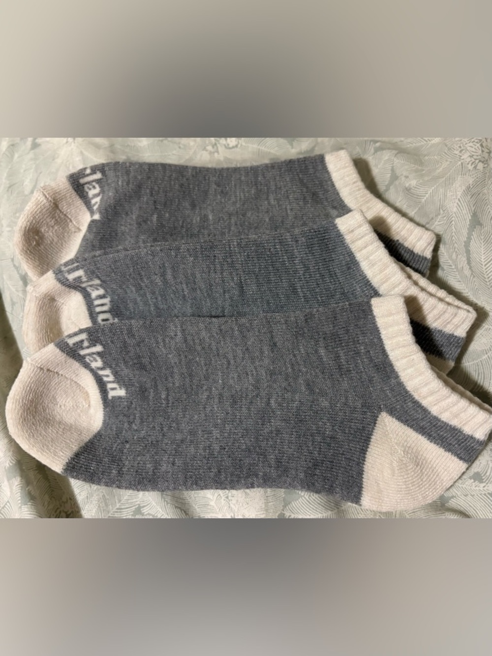 NWOT Timberland Gray & white Low-Cut Ankle Socks - Pack of 3